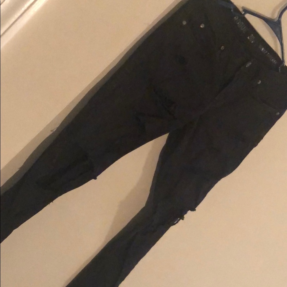 Skinny ripped jeans